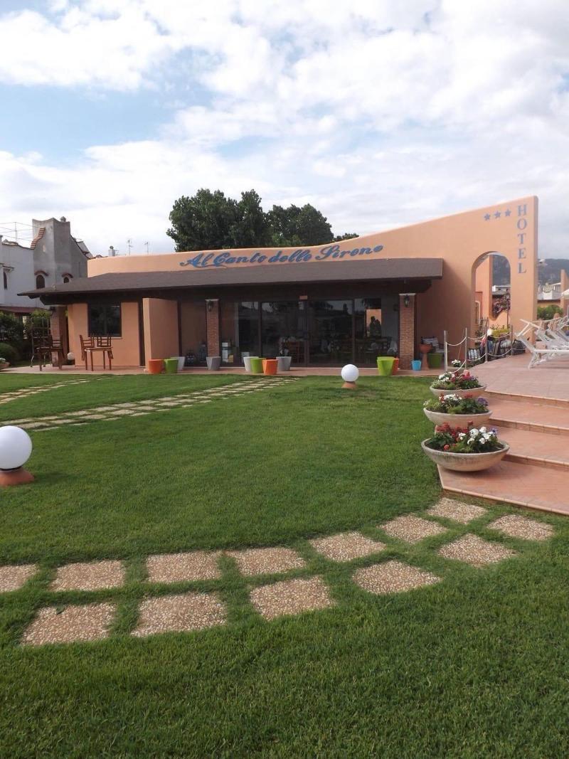 Hotel Ristorante Al Canto Delle Sirene Terracina Eksteriør billede