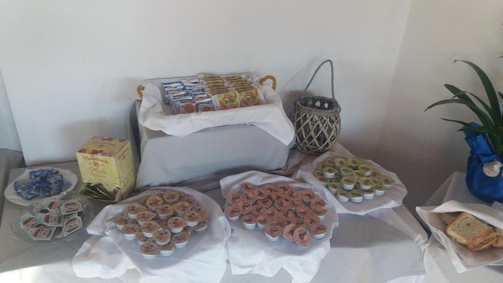 Hotel Ristorante Al Canto Delle Sirene Terracina Eksteriør billede