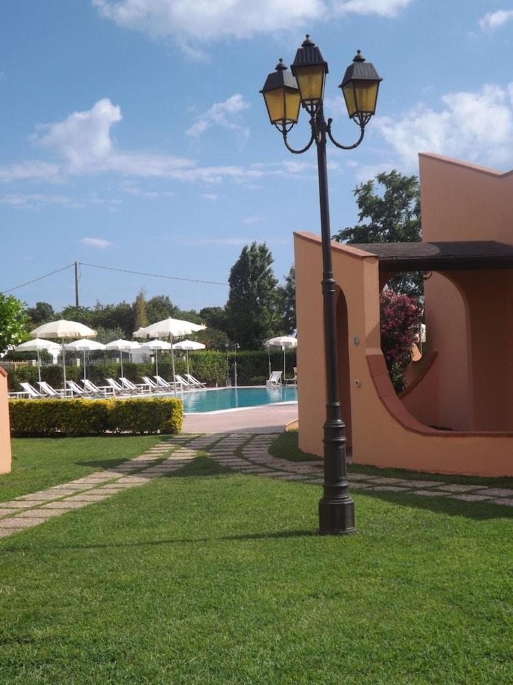 Hotel Ristorante Al Canto Delle Sirene Terracina Eksteriør billede