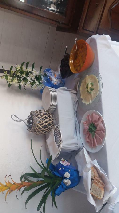 Hotel Ristorante Al Canto Delle Sirene Terracina Eksteriør billede
