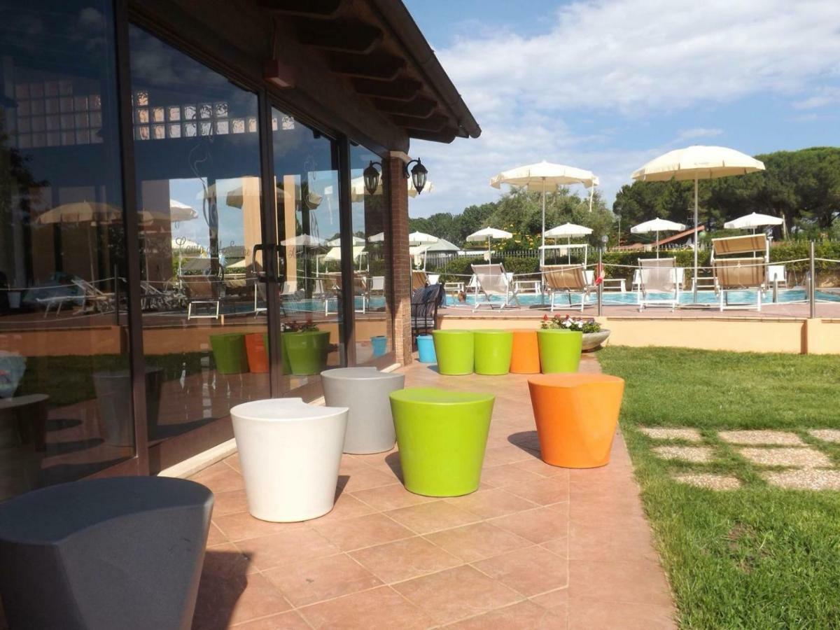 Hotel Ristorante Al Canto Delle Sirene Terracina Eksteriør billede